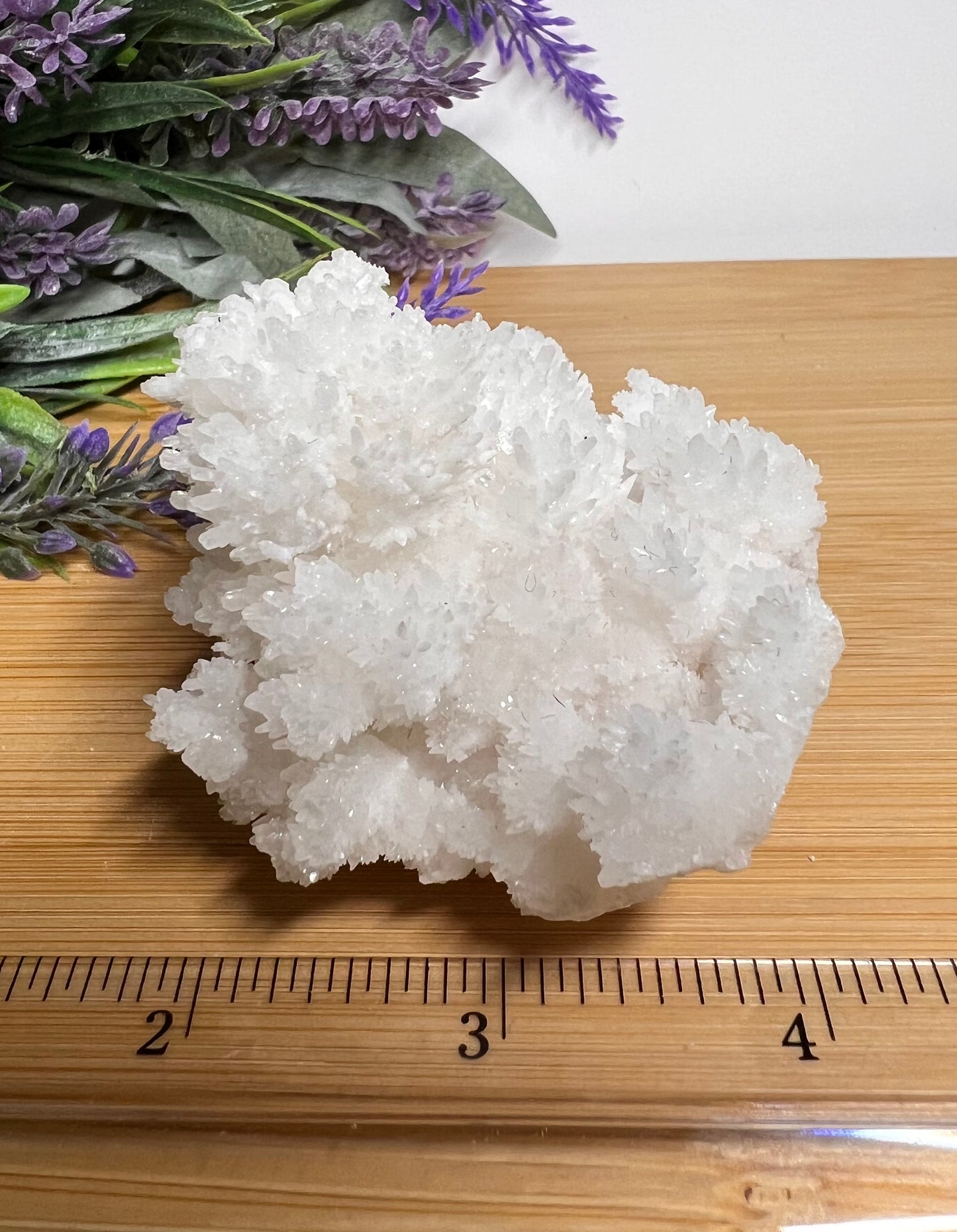 Fluorescent Aragonite Specimen (AG)