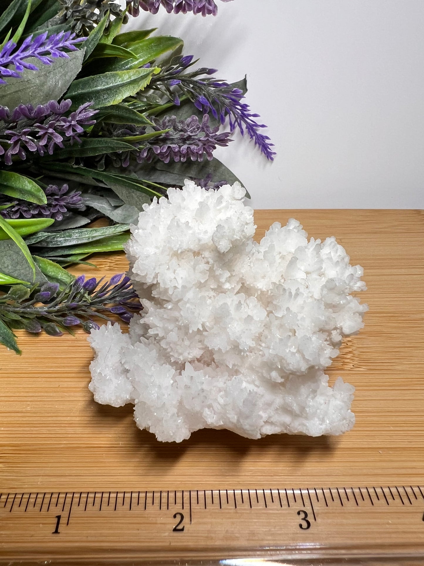 Fluorescent Aragonite Specimen (AG)